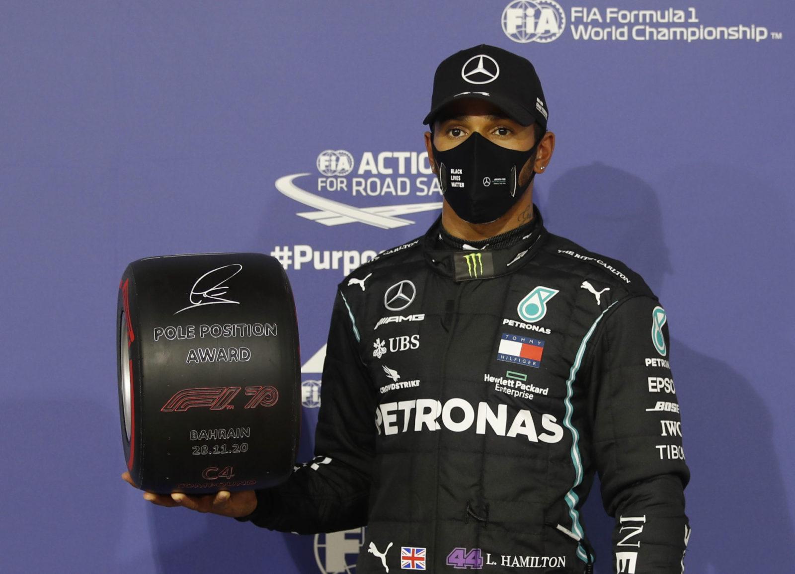 Lewis Hamilton ovládol VC Bahrajnu 